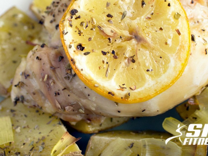 Lemon-Roasted Rooster Thighs & Potatoes