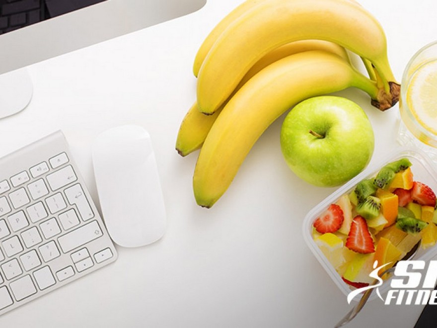  Wholesome Snacks to Maintain at Your Desk