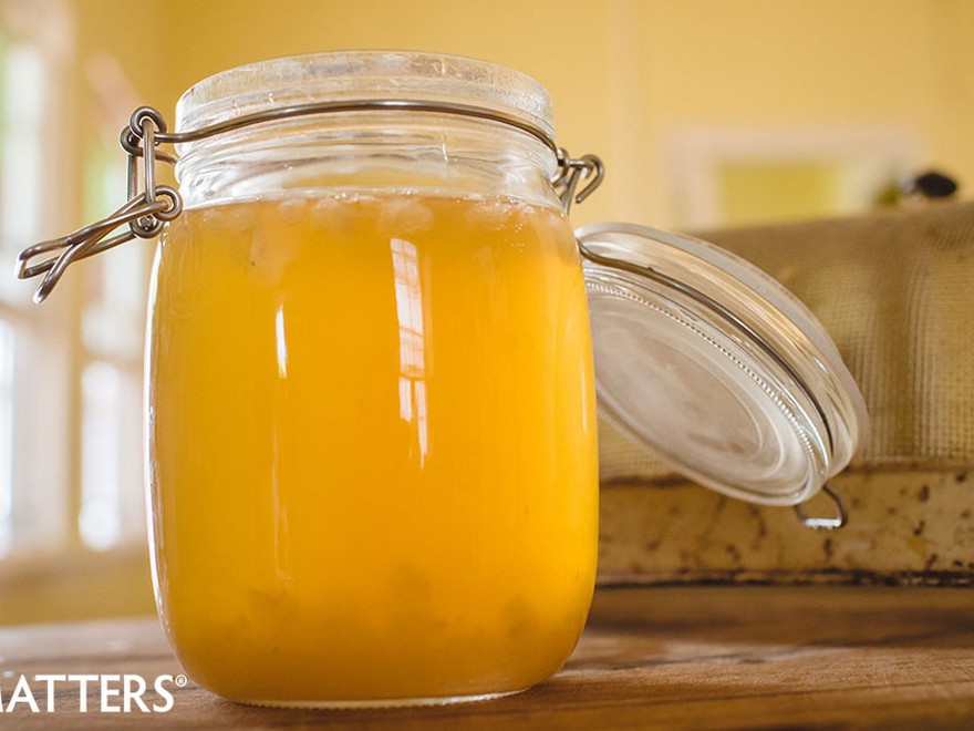  Intestine-Loving Probiotic Pina Colada Coconut Water Kefir