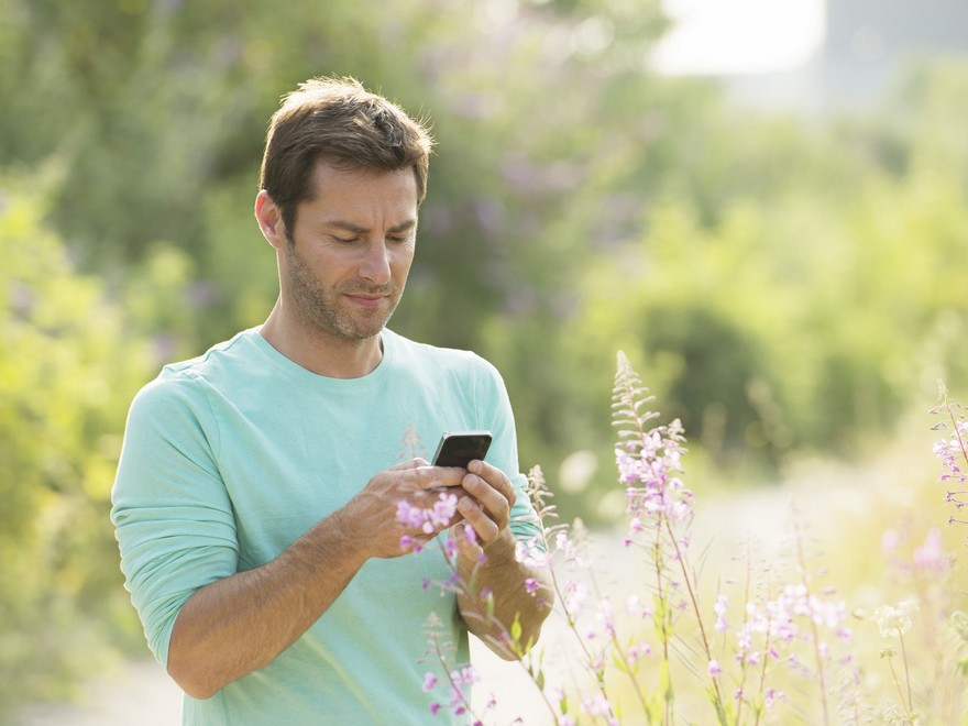  Utilizing a Pedometer App Boosts Strolling